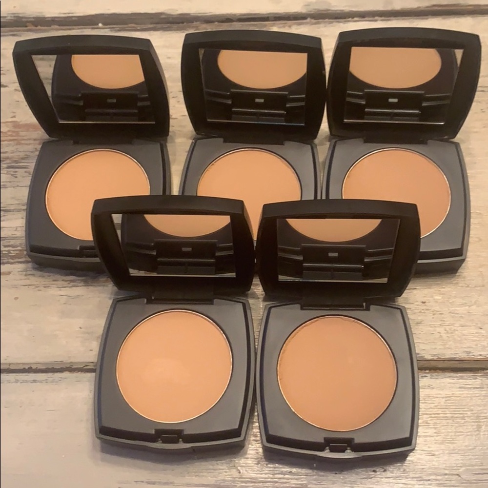 Beauticontrol Y5 Wet/Dry Foundation